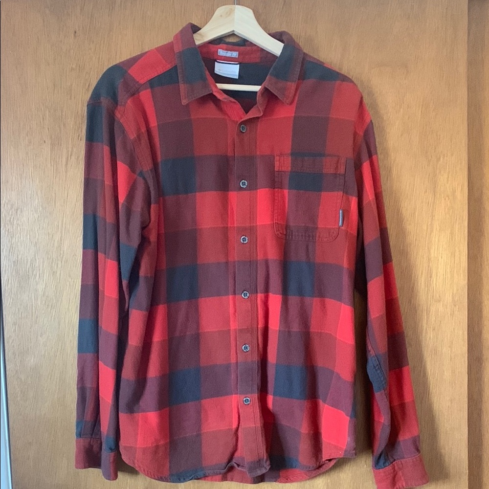 Columbia Sportswear Red and Black Plaid Men's LargeShirt